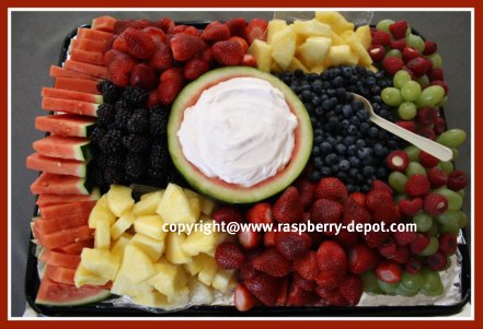 How to Make Party Trays, Including Fruit Trays, Like a Hosting Pro