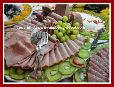 Decorating/Garnishing a Meat Tray/Platter with Fruit