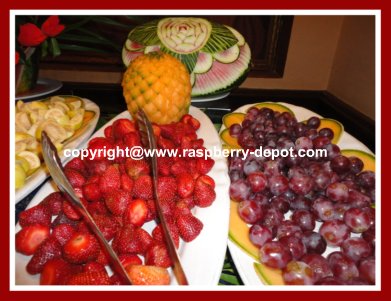 Ideas for Presenting Fruit Platters/Garnishing