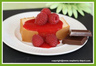 Raspberry Coulis Sauce Topping on Cake