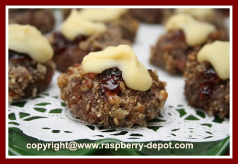 Raspberry Thumbprint Cookies 